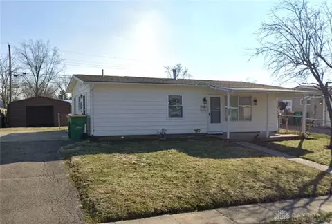219 Fenwick Dr, New Carlisle, OH 45344