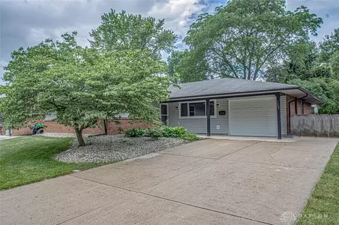 7087 Claybeck Dr, Dayton, OH 45424