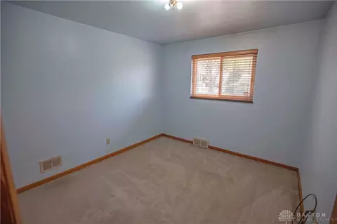 4301 Miriam Dr, Kettering, OH 45429 photo 17
