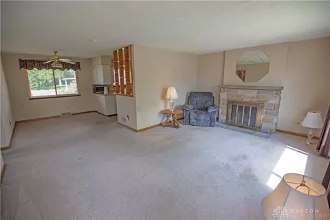4301 Miriam Dr, Kettering, OH 45429 photo 7
