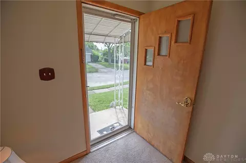 4301 Miriam Dr, Kettering, OH 45429 photo 6