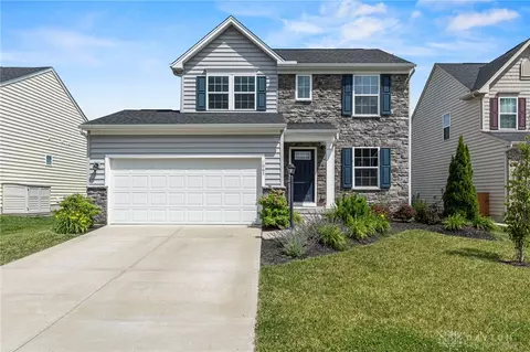 1065 Baywood Dr, Fairborn, OH 45324