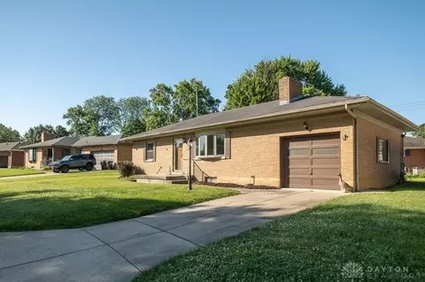 606 Storms Rd, Kettering, OH 45429