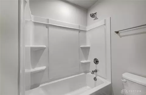 Bath - 7130 Rivendell Cir, Centerville, OH 45459 photo 5 of 7
