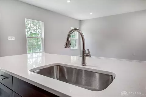 Kitchen - 7130 Rivendell Cir, Centerville, OH 45459 photo 6 of 7