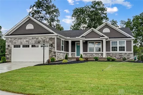 7130 Rivendell Cir, Centerville, OH 45459