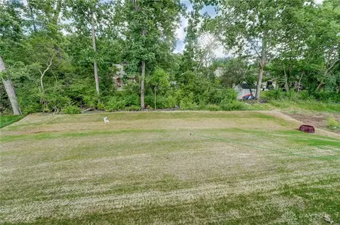 Exterior - 7130 Rivendell Cir, Centerville, OH 45459 photo 2 of 7