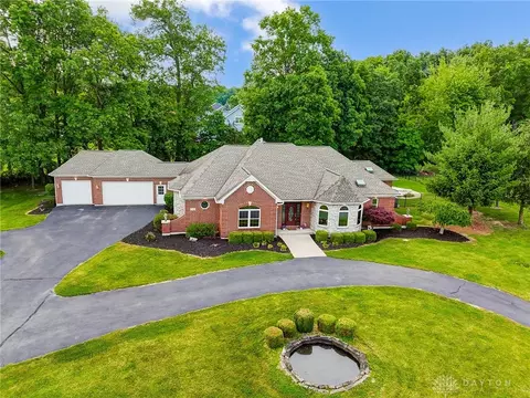 3604 Woodview Ln, Batavia, OH 45103