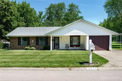 5611 Signet Dr, Dayton, OH 45424