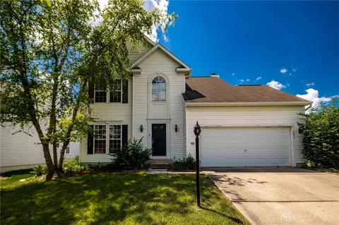 795 Settlers Walk Blvd, Springboro, OH 45066