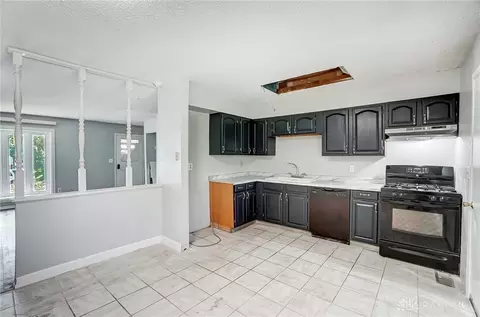 Kitchen - 11446 Flagler Ln, Forest Park, OH 45240 photo 2 of 4