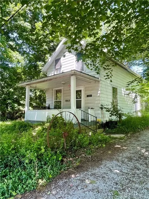 123 Allen St, Yellow Springs, OH 45387