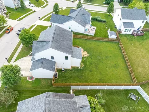 View/Area - 1478 Artesian Ln, Fairborn, OH 45324 photo 3 of 9