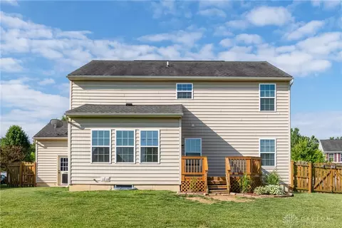 Exterior - 1478 Artesian Ln, Fairborn, OH 45324 photo 4 of 6