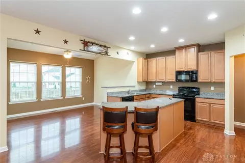Kitchen - 1478 Artesian Ln, Fairborn, OH 45324 photo 1 of 5