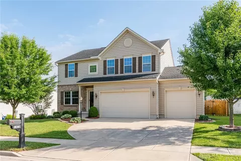 Exterior - 1478 Artesian Ln, Fairborn, OH 45324 photo 2 of 6
