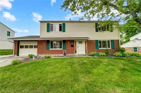 6140 Longford Rd, Huber Heights, OH 45424