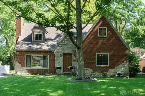 209 Harman Blvd, Oakwood, OH 45419