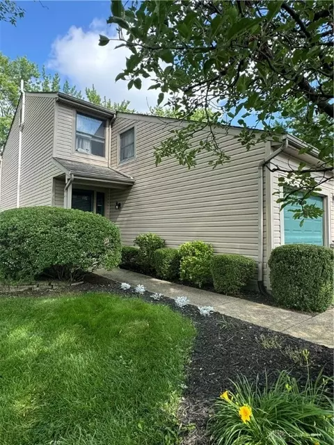8439 Washington Village Dr, Washington Township, OH 45458