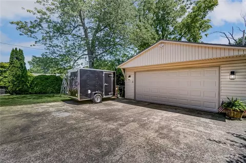 Exterior - 3430 Blocker Dr, Kettering, OH 45420 photo 7 of 10