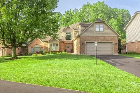 816 Timberlake Ct, Kettering, OH 45429