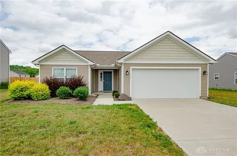 40 Pebble Stone Ln, Clarksville, OH 45113