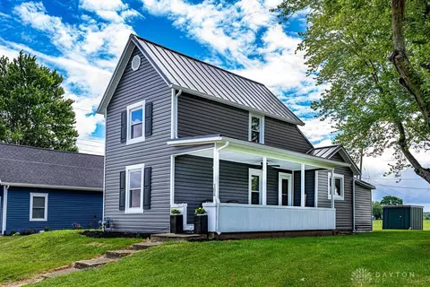 308 E North St, West Manchester, OH 45382