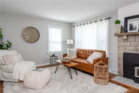 Living - 912 Broad Blvd, Kettering, OH 45419 photo 1 of 1