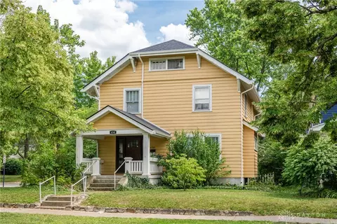 430 Irving Ave, Oakwood, OH 45409