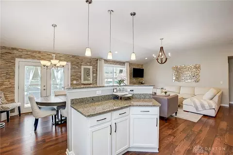 1340 Phoenix Pl, Kettering, OH 45420 photo 8