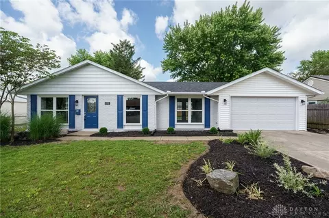 815 Bayberry Dr, New Carlisle, OH 45344