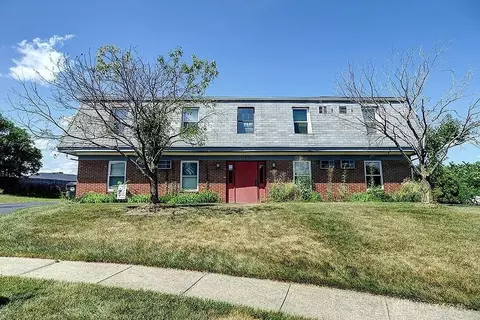 707 Green Feather Ct, Dayton, OH 45449