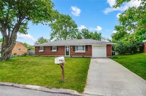646 Cherry Blossom Dr, Dayton, OH 45449