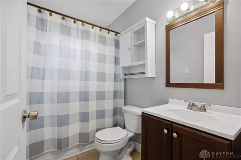 Bath - 2615 Galewood St, Kettering, OH 45420 photo 1 of 1