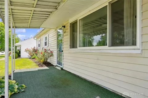 Exterior - 2615 Galewood St, Kettering, OH 45420 photo 1 of 4