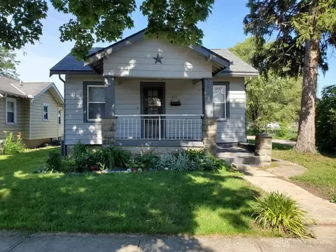 411 S 2nd St, Miamisburg, OH 45342
