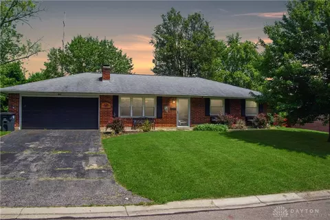 170 Bethel Rd, Centerville, OH 45458