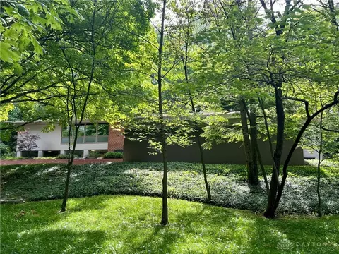 915 Talus Dr, Yellow Springs, OH 45387