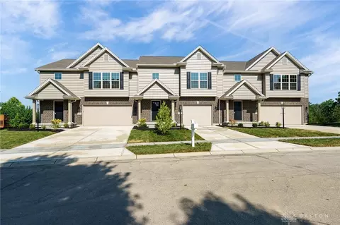 2215 Cobblestone Ct, Miamisburg, OH 45342