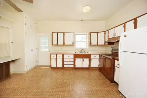 Kitchen - 1507 Saint Clair Ave, Cincinnati, OH 45231 photo 1 of 4
