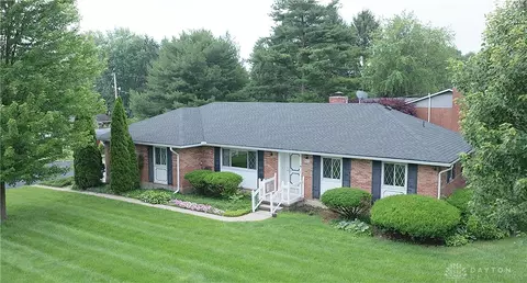 2633 Lantz Rd, Dayton, OH 45434