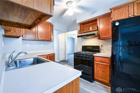 220 Schuyler Dr, Kettering, OH 45429 photo 11