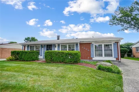 4298 Meadowcroft Rd, Dayton, OH 45429
