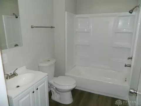 Bath - 123 N Arlington Ave, Springfield, OH 45503 photo 1 of 1