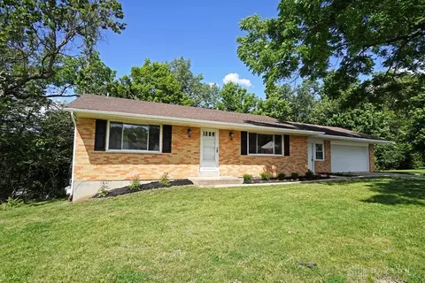 3840 Creek Rd, Sharonville, OH 45241