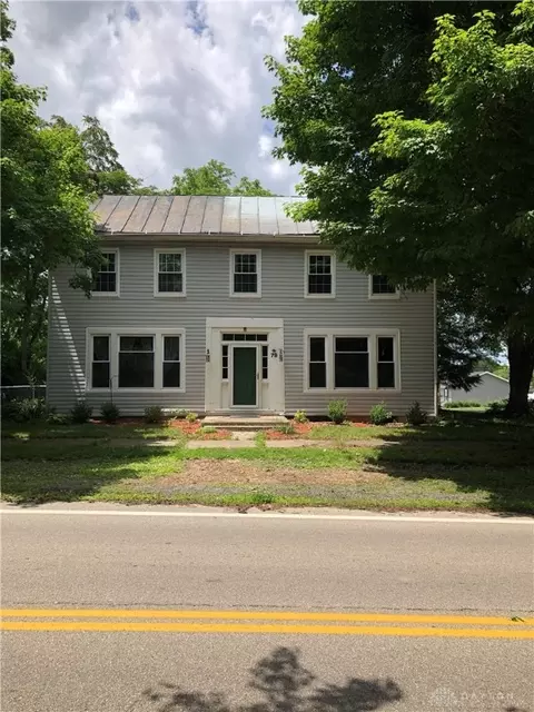 79 E Church St, New Vienna, OH 45159