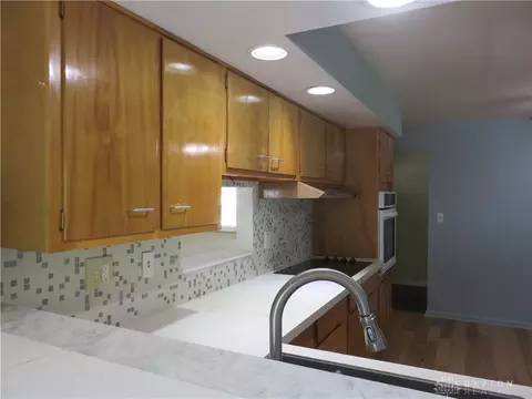 Kitchen - 958 Pepper Hill Dr, Kettering, OH 45429 photo 3 of 3