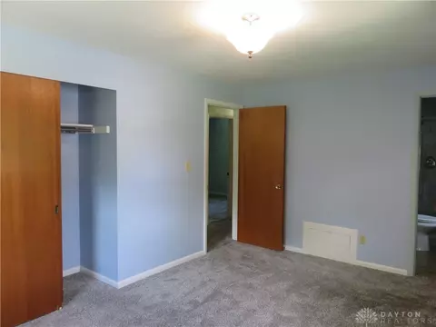 Bedroom - 958 Pepper Hill Dr, Kettering, OH 45429 photo 4 of 4