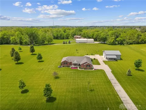 5424 N Buckneck Rd, Bradford, OH 45308