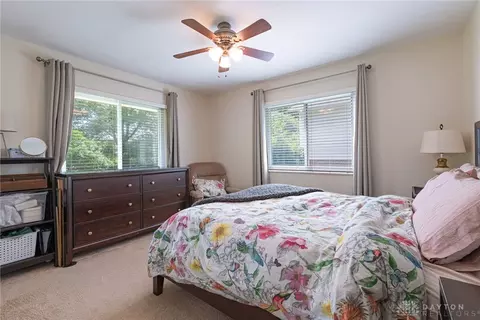 1640 Ambridge Rd, Centerville, OH 45459 photo 24